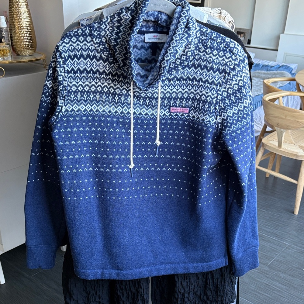 Vineyard Vines funnel neck sweatshirt